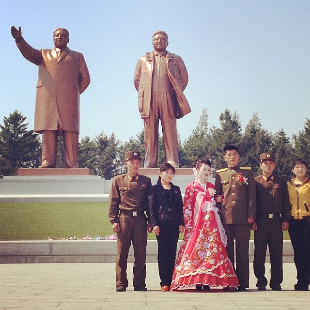 Военна сватба в Хамхън, Северна Корея.