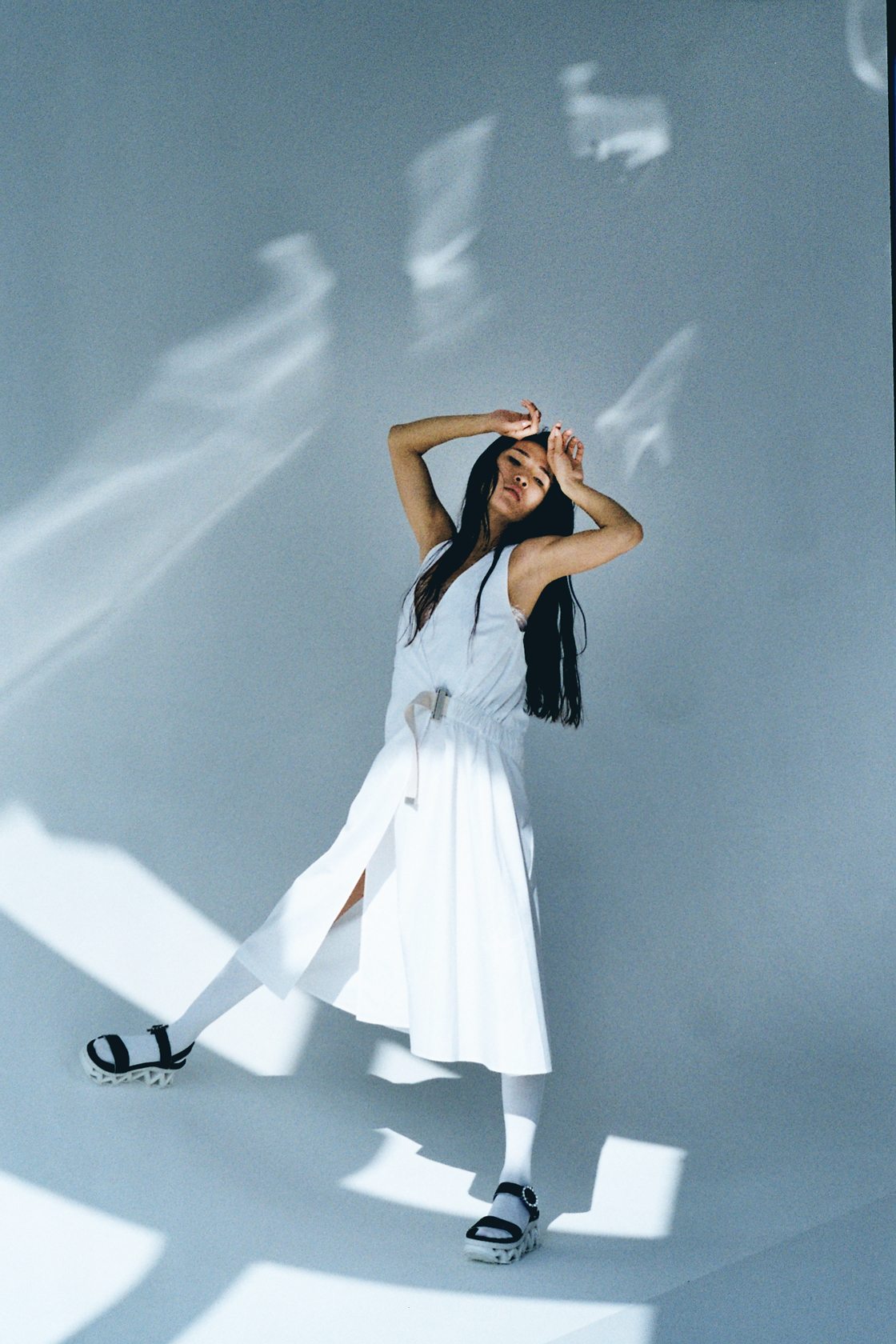 рокля Acne Studios от Plus Zero Concept Store, обувки Marc by Marc Jacobs от Trend Box