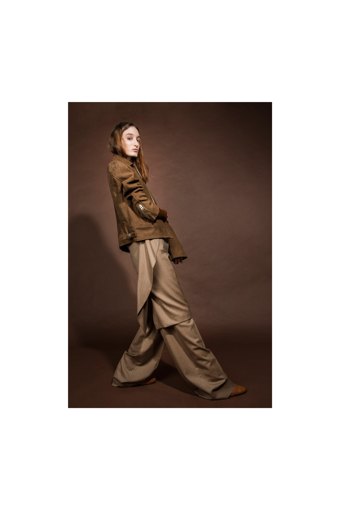 Яке H&M, блуза и панталон Max Mara, обувки By Far